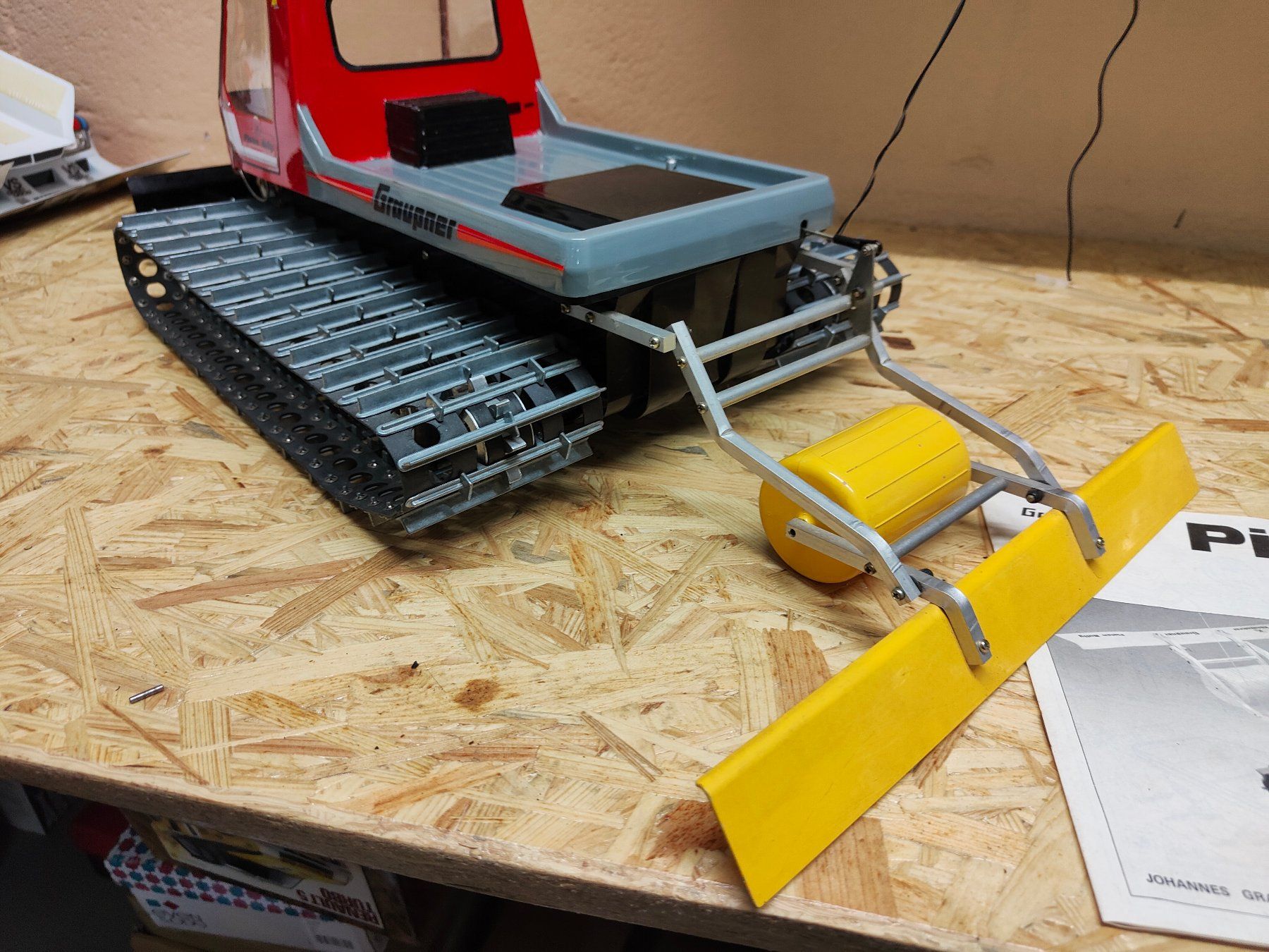 Graupner RC Modellbau: Graupner Pistenbully – Gebraucht aus Reichenburg von BEFunPower 6