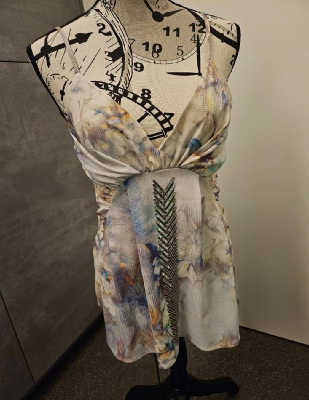 Patrizia Pepe Top: Top mit Blumenmuster, Gr 38 Patrizia Pepe – Nuovo (secondo la descrizione) da Ormalingen venduto da nomolnoi 2