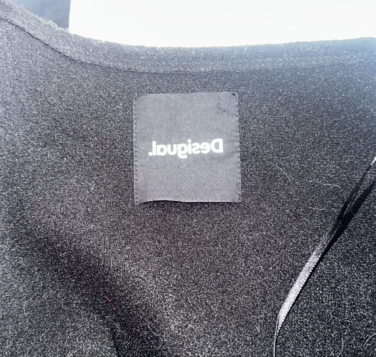 Desigual Sonstige Damenmode: DESIGUAL CAPE 1 SIZE neuwertig – Neu (gemäss Beschreibung) aus Unteraegeri von MH203 7