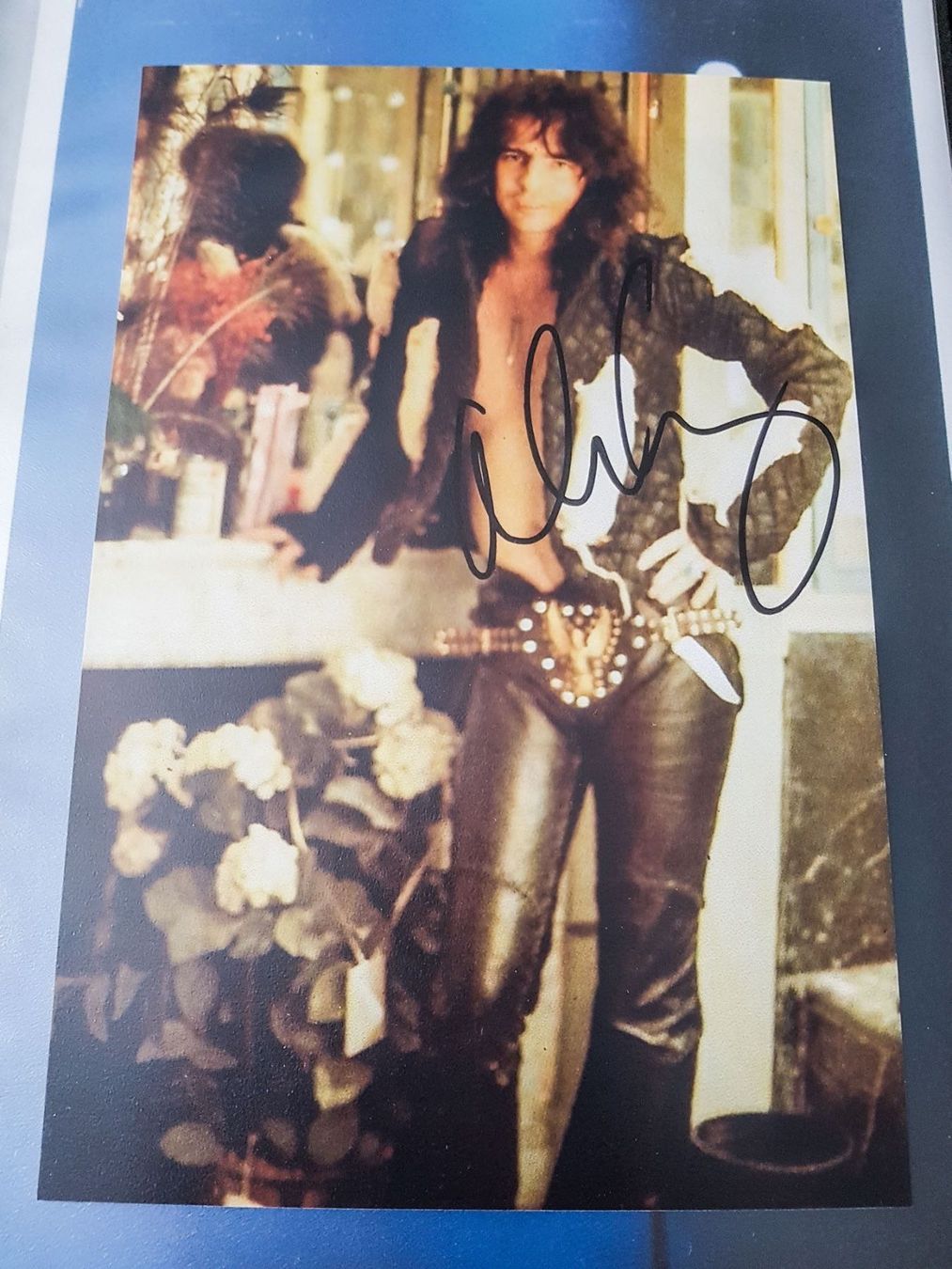 Autogramme: Alice Cooper - Autogramm auf Foto – Gebraucht aus Kaisten von Simpsons4