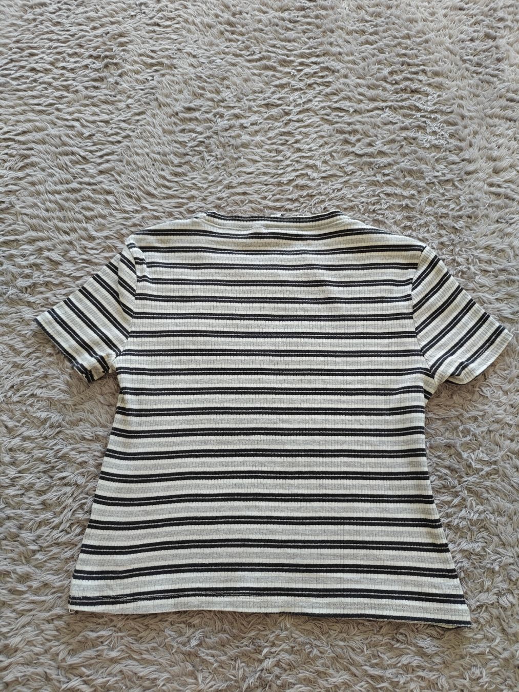 H&M T-shirt: T Shirt / Top – Usato da Pieterlen venduto da Saemelili 4
