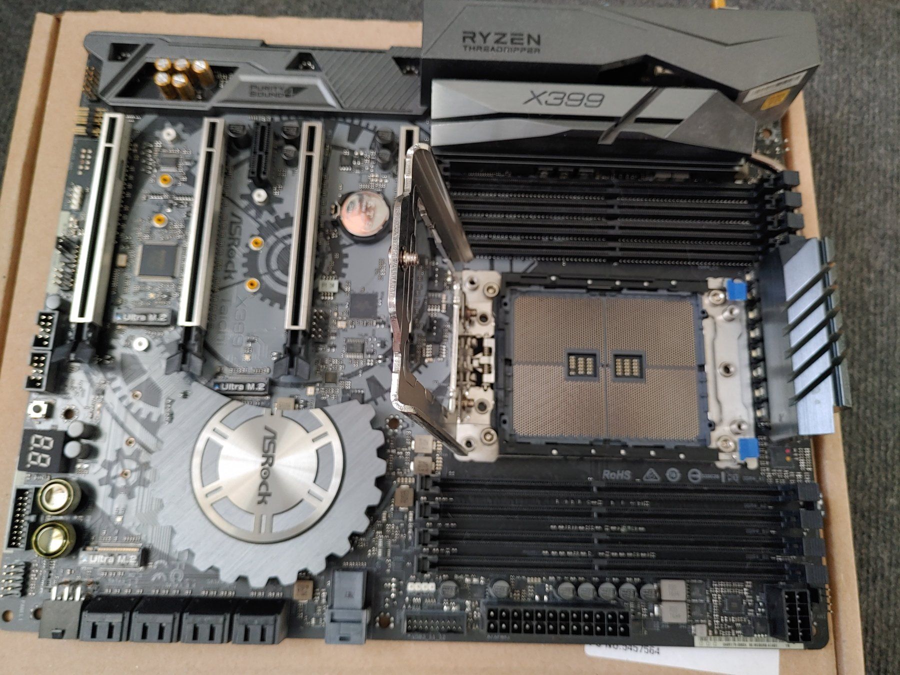 ASRock X399 Taichi Mainboard + AMD Ryzen Threadripper CPU (D