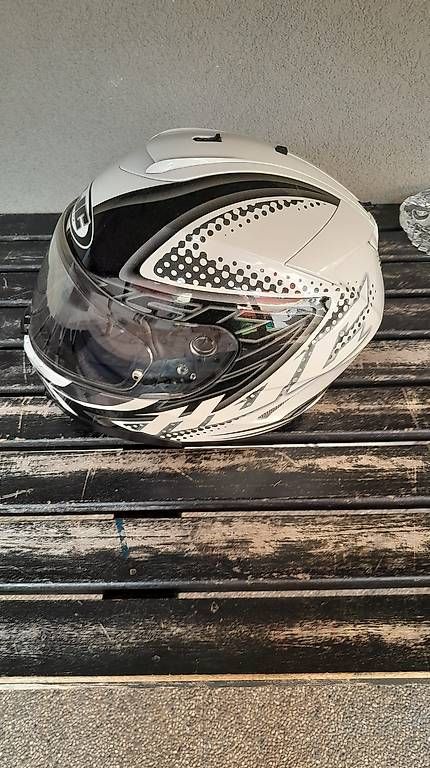 HJC Caschi & visiere: Casco da moto HJC – Nuovo (secondo la descrizione) da Davesco-Soragno venduto da Mia_sii 1