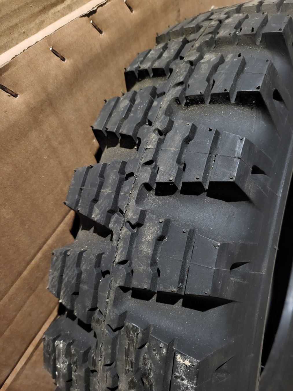 Pneus & Kompletträder: 4Stk. Jeep Pneu – Gebraucht aus St. Margarethen TG von hub_vgz5 1