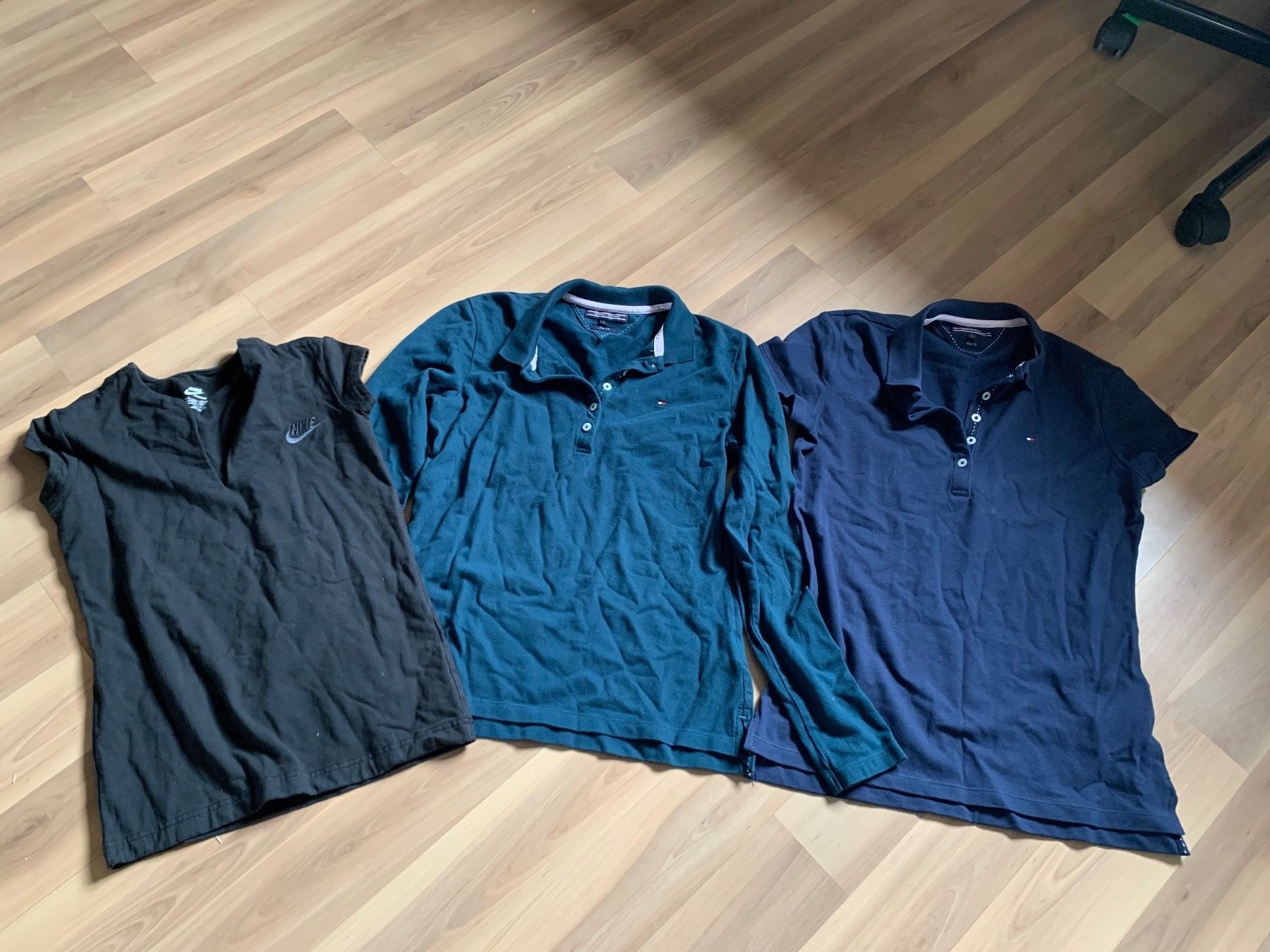 Tommy Hilfiger Polos: 3 Teiliges Markenset – Neuf (Voir description) à Hochdorf par Forestgreen 1