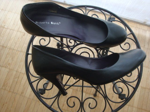 Damenschuhe: schwarzer Pumps – Gebraucht aus Thun von Ereli47 2