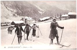 SPORTS D'HIVER - Skieurs ca. 1910 (MOT)