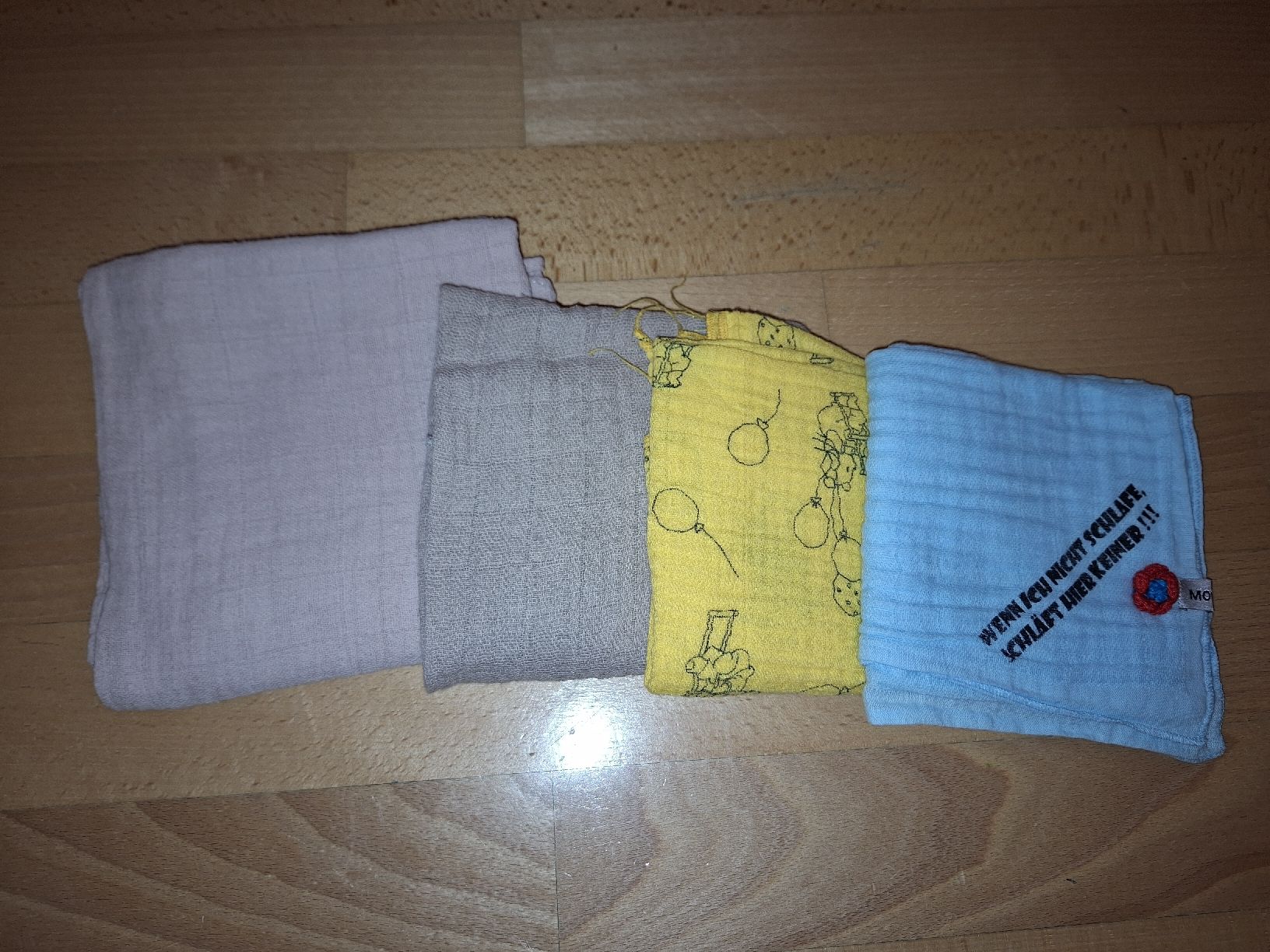 Secchi per pannolini & Pannolini: 4 farbige Nuschis – Usato da Oberrieden venduto da man_9tm2