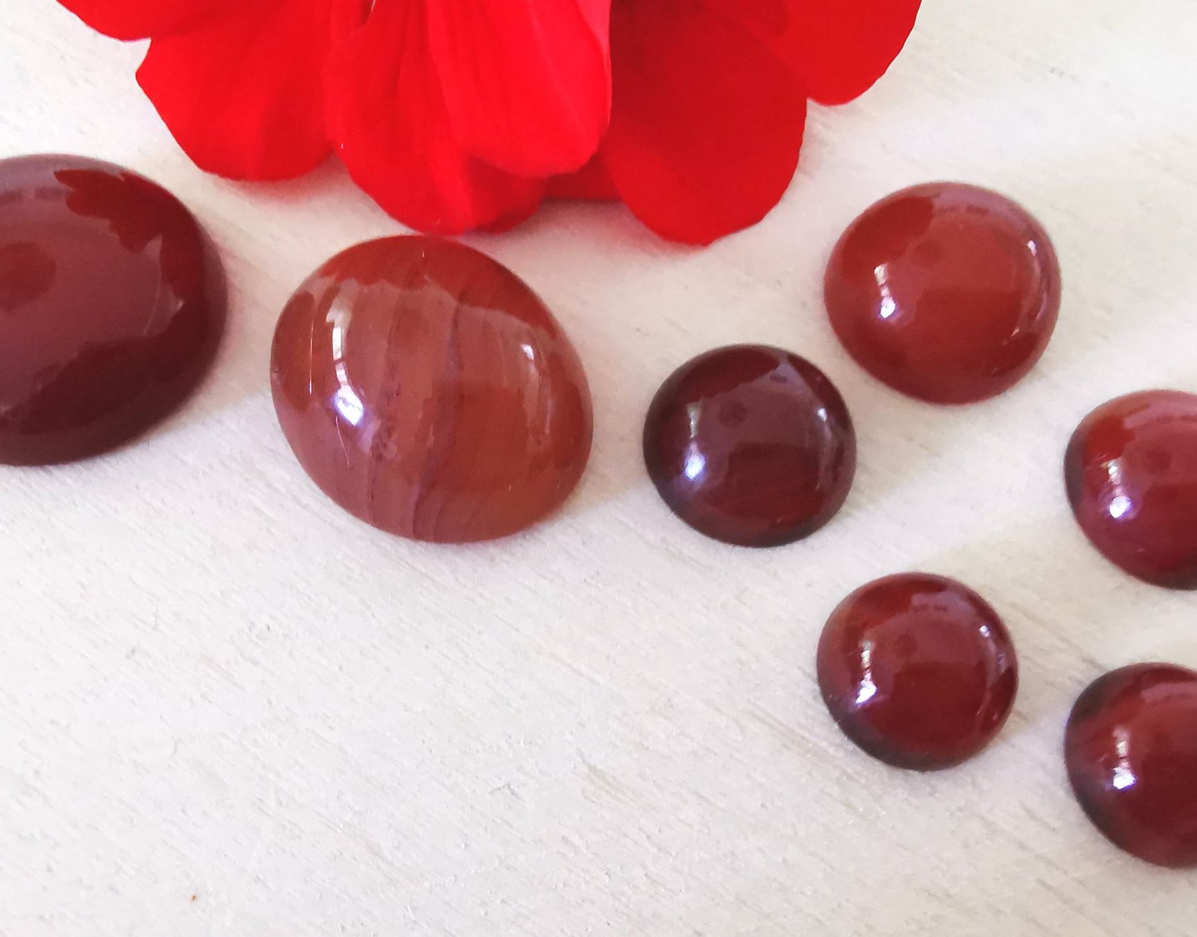 Minerali & Pietre curative: 7 Stk. diverse Karneol Cabochon / Lager-Sondererkauf – Nuovo (secondo la descrizione) da Dierikon venduto da Buntspecht-10