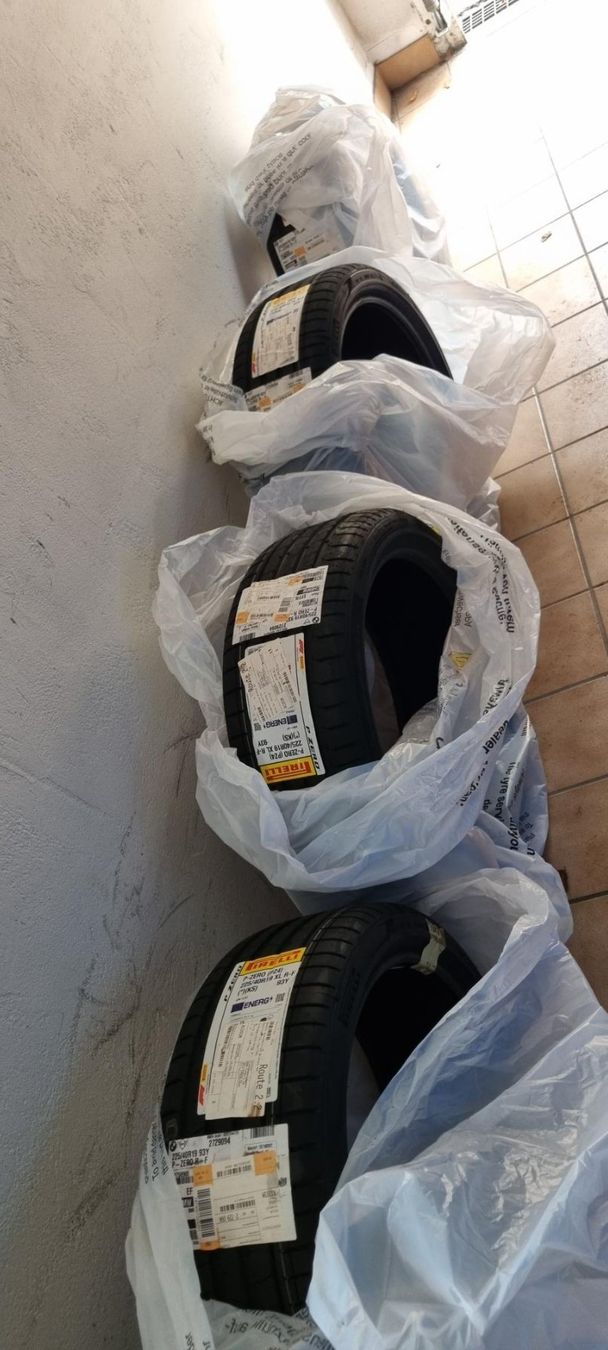 Pirelli Pneumatici & Ruote complete: Brandneue Pirelli Sommerpneus – Nuovo e nell'imballaggio originale da Eggersriet venduto da Vaatzi 2