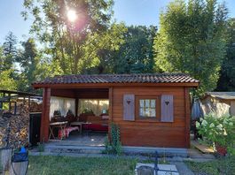 Schönes Gartenhaus aus Holz