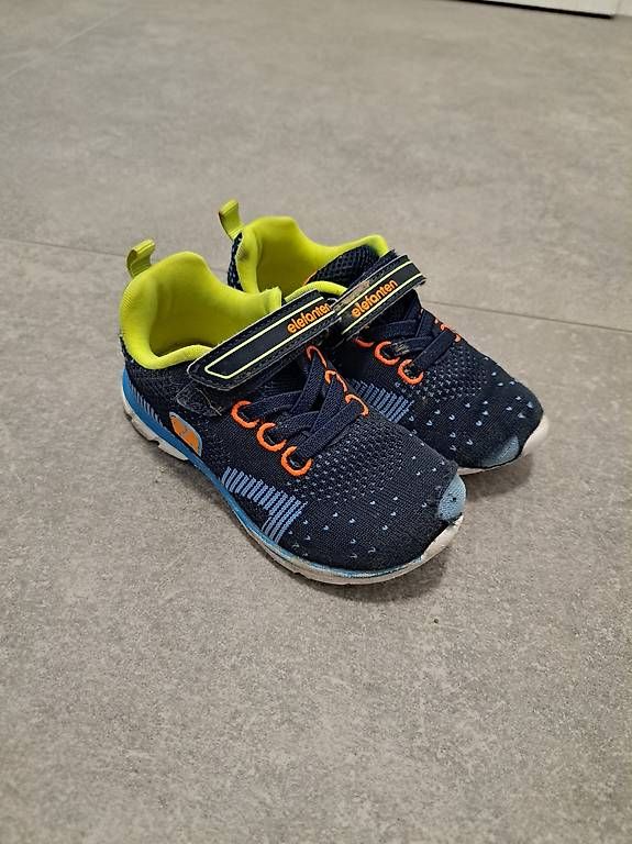 Scarpe per ragazzi: Schuhe Grösse 24 – Usato da Plons venduto da lor_85mv 1