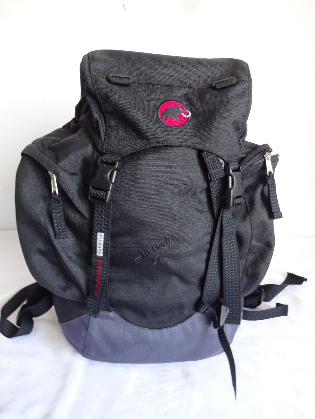 Mammut Zaini: "" MAMMUT "" Rucksack – Usato da Frauenfeld venduto da rey06