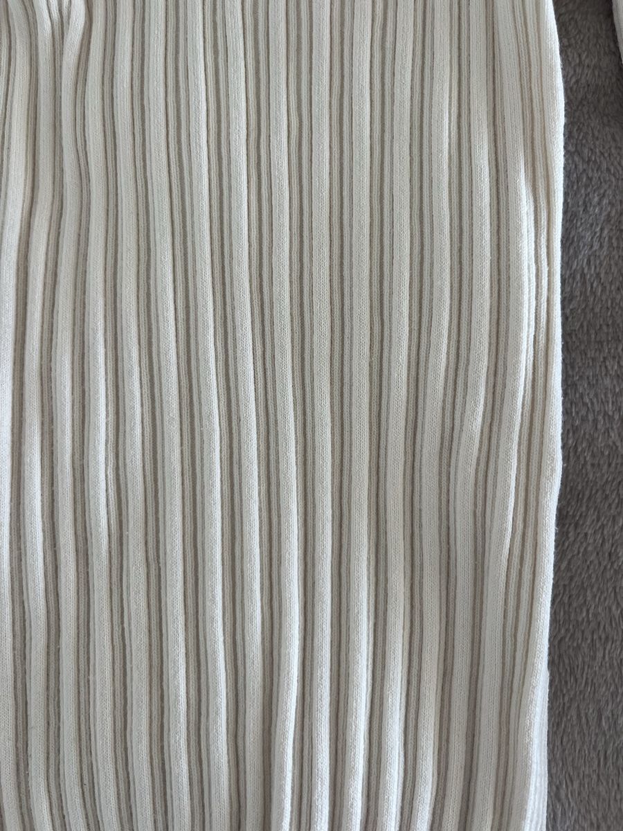 H&M Maglioni & Felpe: Pull crème – Usato da Neuchâtel venduto da Ariane_vn00 2
