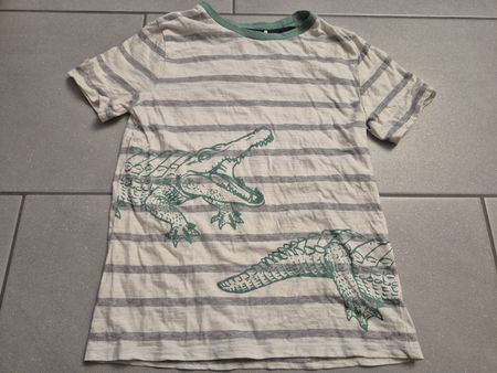 T-Shirt, Gr. 134, sehr guter Zustand!!!