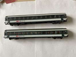 2 schöne Personenwagen SBB 2. Klasse Roco H0 Gs