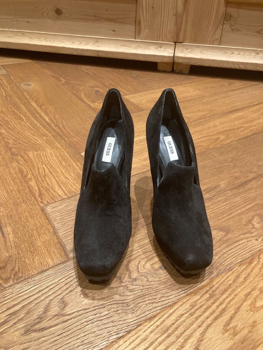 Guess Chaussures femmes: High Hells – D'occasion à Rorschach par Loonimuh