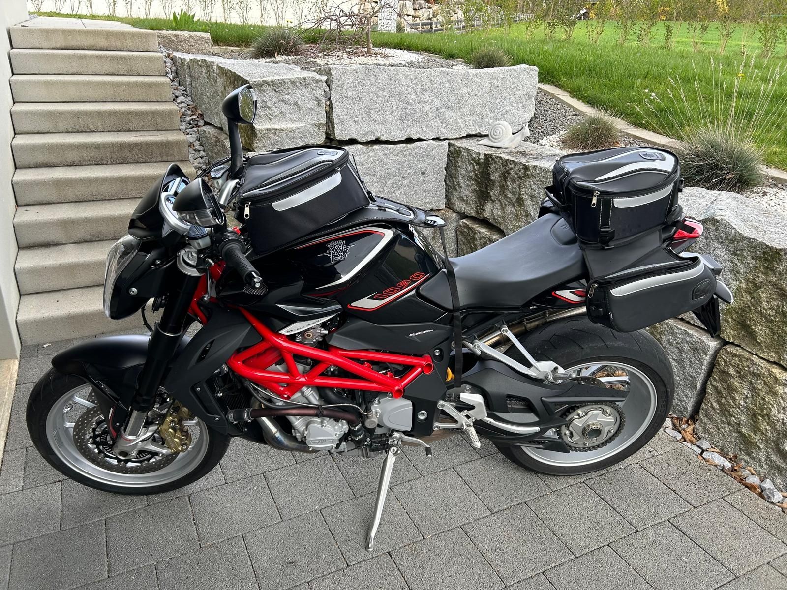 MV Agusta Strada: MV Agusta Brutale R ABS – Usato da Brügg BE venduto da sivi123 5