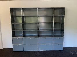 Etagère USM Haller en bon état 250 x 215 x 40 cm