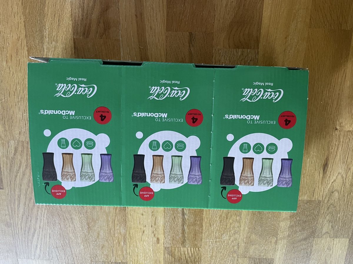 Mc Donald's Bicchieri: Je vends 3x verre mc Donald vert  – Nuovo e nell'imballaggio originale da Les Brenets venduto da serialdrink 1