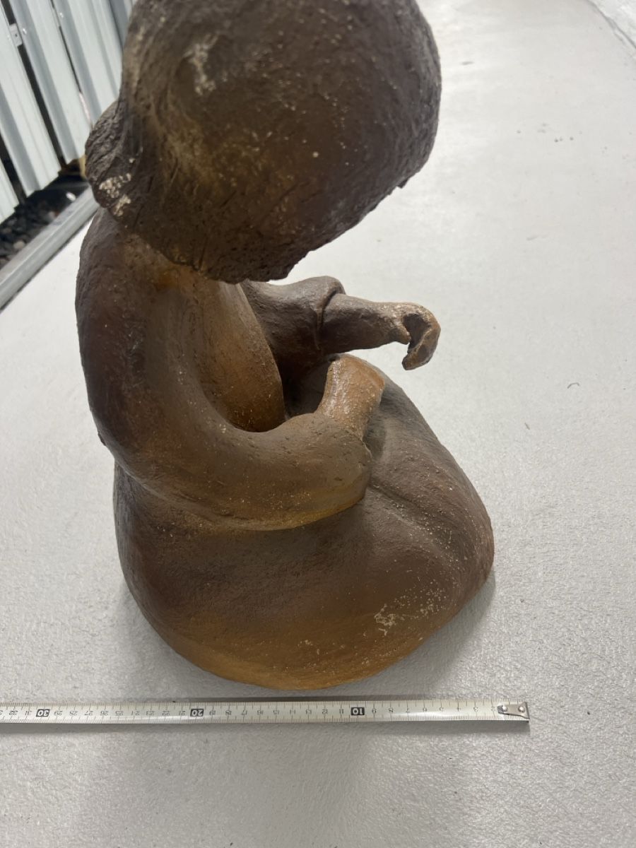 Figuren: Rustikale Mädchenfigur aus Terrakotta, CHF 50. – Gebraucht aus Zürich von Privat_13 6