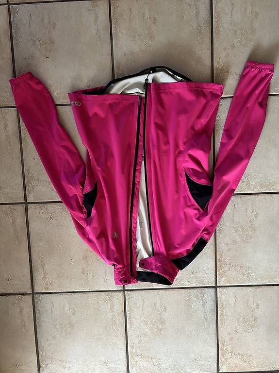Jacken: Fahrradwindjacke Gr. M – Gebraucht aus Wetzikon ZH von hee_h2kl