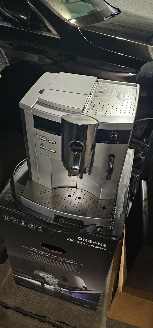Jura Macchine per caffè & Macchine per espresso: Jura Impressa Kaffeemaschine – Usato da Biberist venduto da Banexx 1