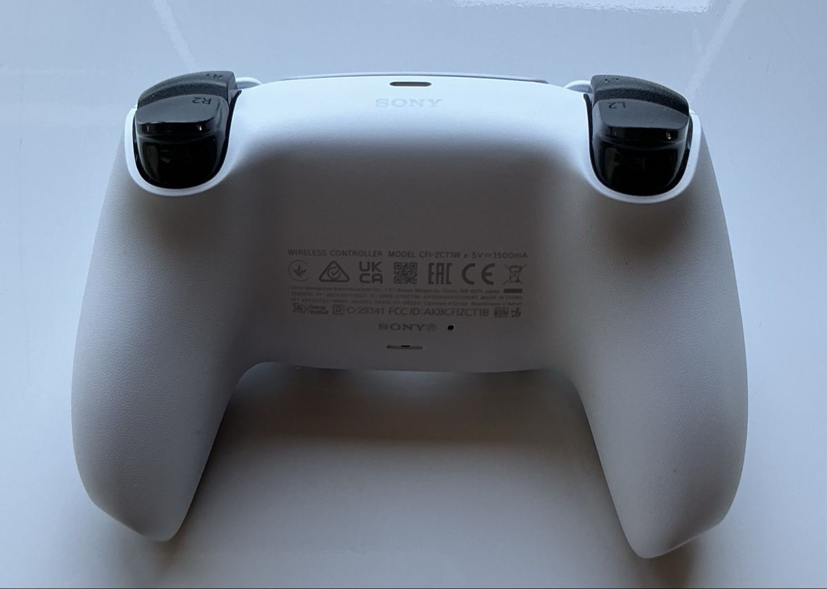 Sony Controller: PS5 DualSense Wireless Controller weiss NEU – Nuovo (secondo la descrizione) da Beinwil am See venduto da Tobi-Wied 3