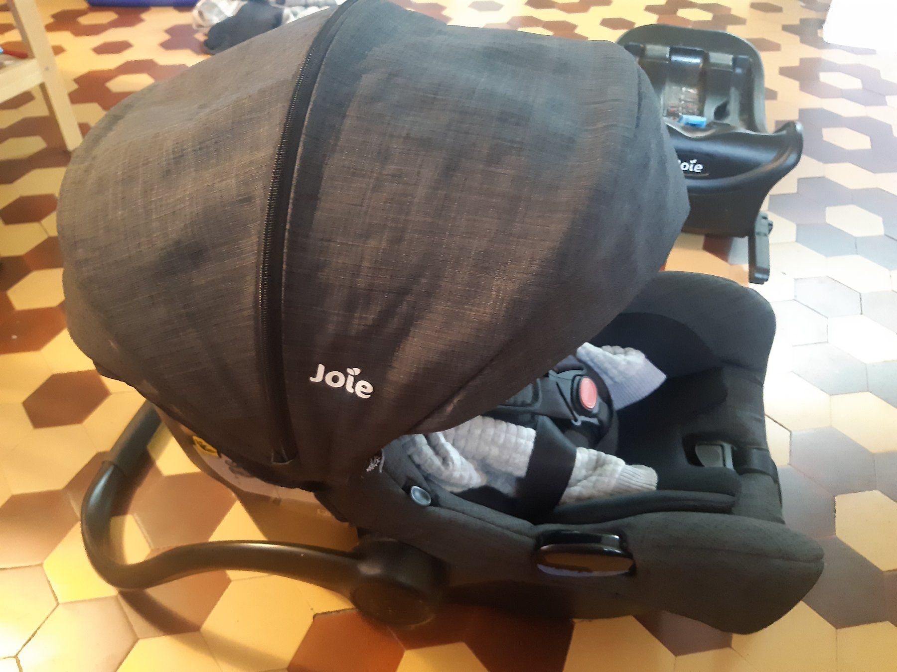 Joie Auto-Kindersitze: Babysitz mit Isofixstation von Joie – Gebraucht aus Heimiswil von Katze028 3