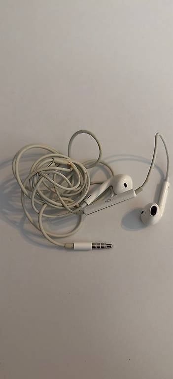 Cuffie: Iphone Kopfhörer mit Aux-Anschluss – Usato da Immensee venduto da nwi_2tfk