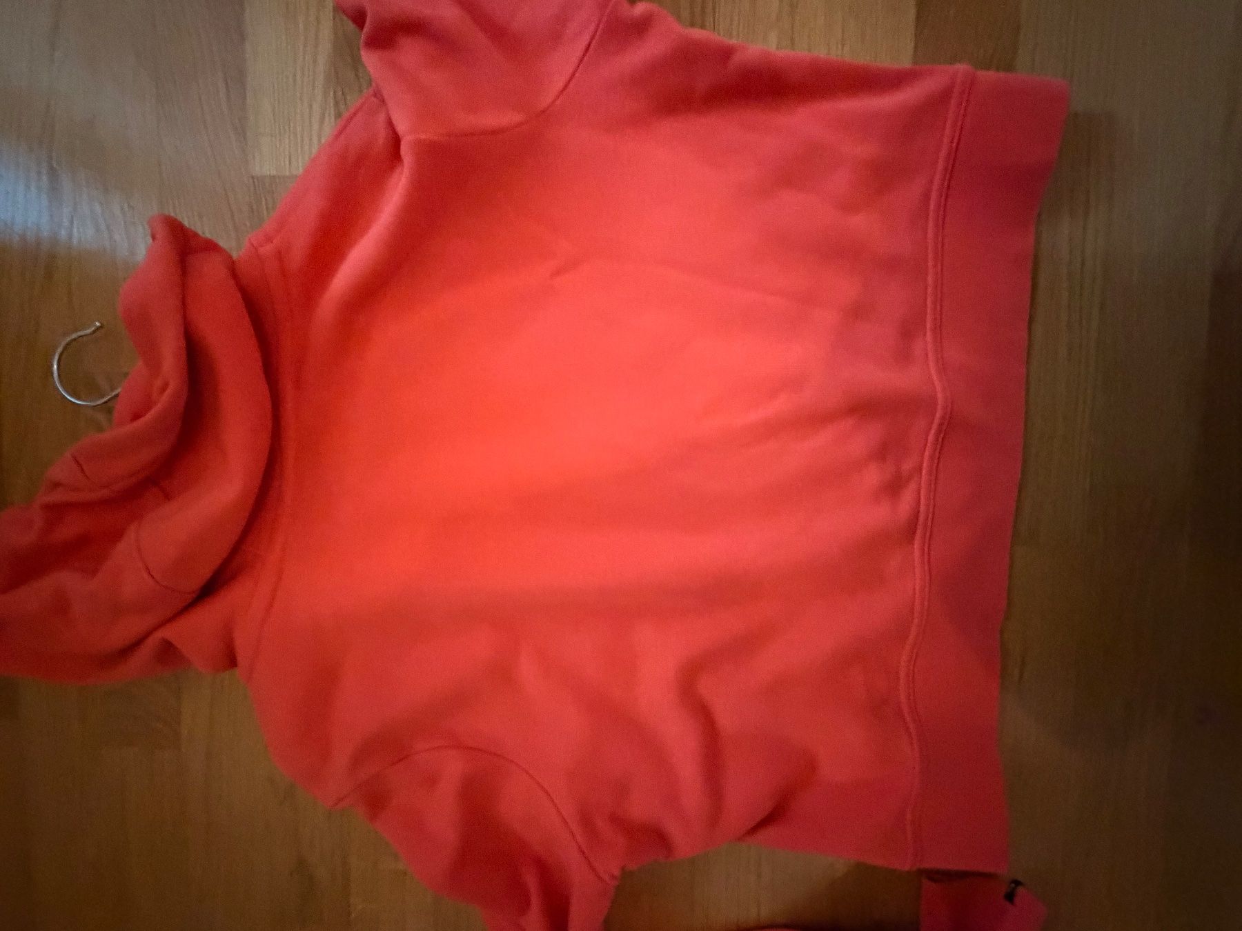 Nike Maglioni & Felpe: Nike Pullover Orange Sportlich Grösse M, fast neu – Usato da bülach venduto da Happylion1 1
