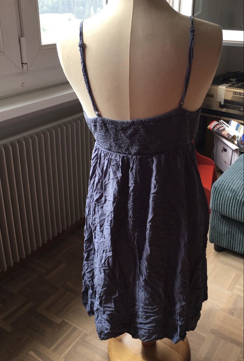 Kleiderpakete: Lot de deux robes d’été – Gebraucht aus Moutier von Happyvidedressing 5