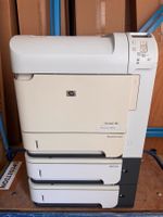 HP LaserJet P4014n mit 3 Papierfächer