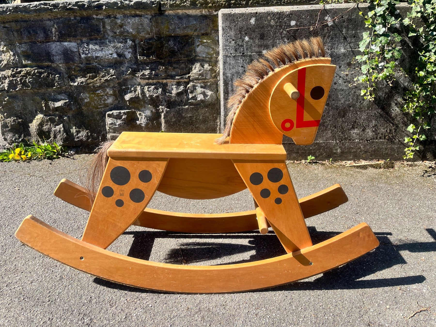 Altre altalene da giardino: Sehr solides Holzschaukelpferd – Usato da Burgdorf venduto da A006972 1