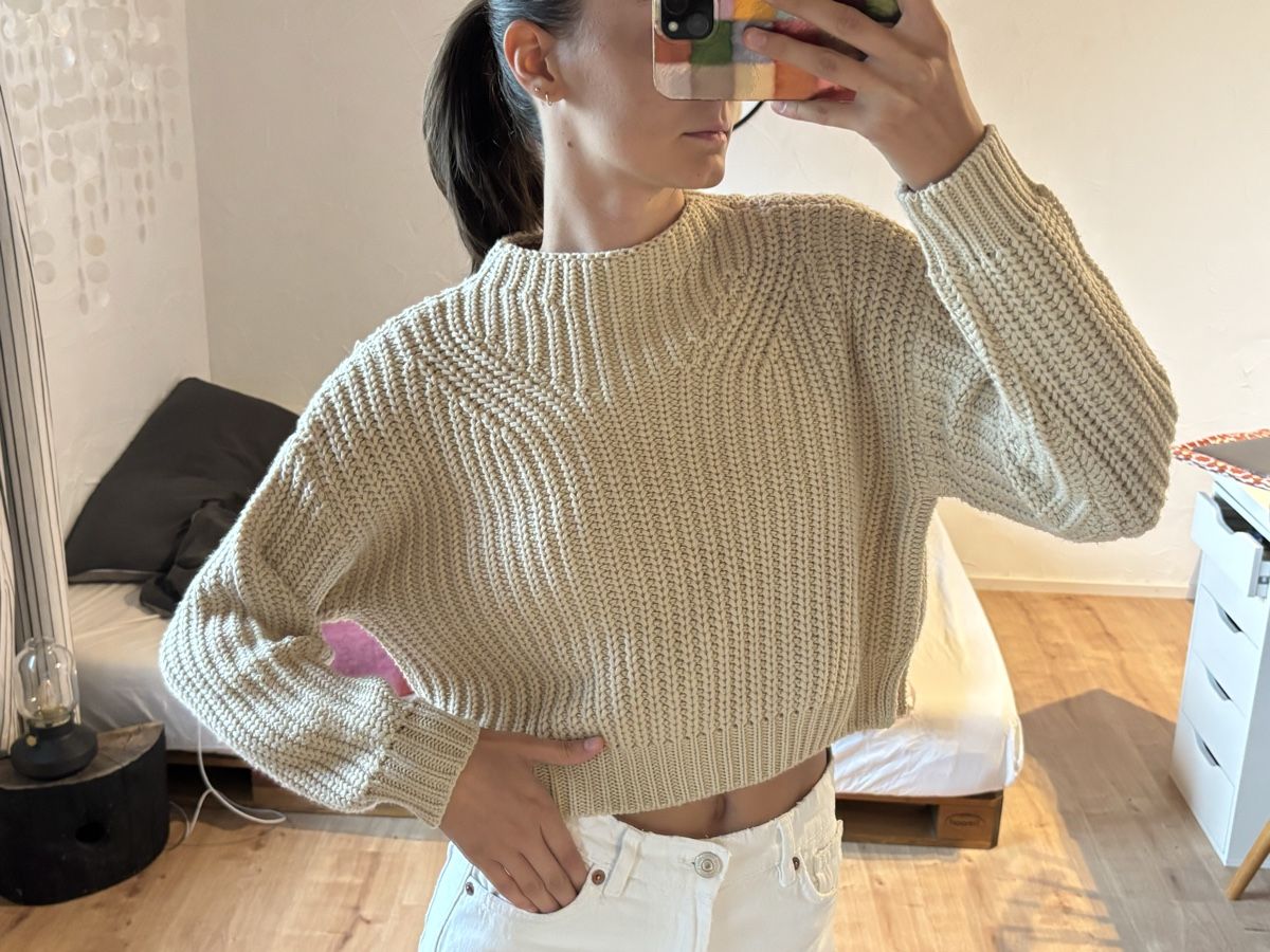 Tops: pull en laine beige, taille S  – Neuf (Voir description) à Tavannes par callie.mcli 1