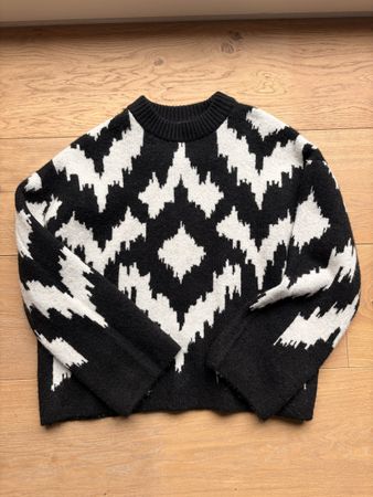 Wollpullover mit Muster