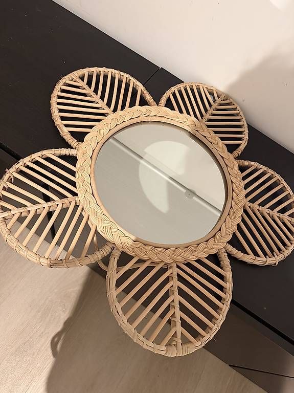 Specchi: Rattan-Blumenspiegel  – Usato da Niederhasli venduto da des_f82m