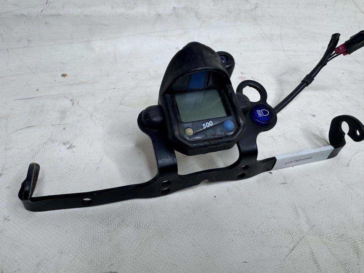 KTM Tutti i ricambio per moto: KTM EXC Tachometer / Digitaltacho inkl. Halter #134 – Usato da Koppigen venduto da Lulu991