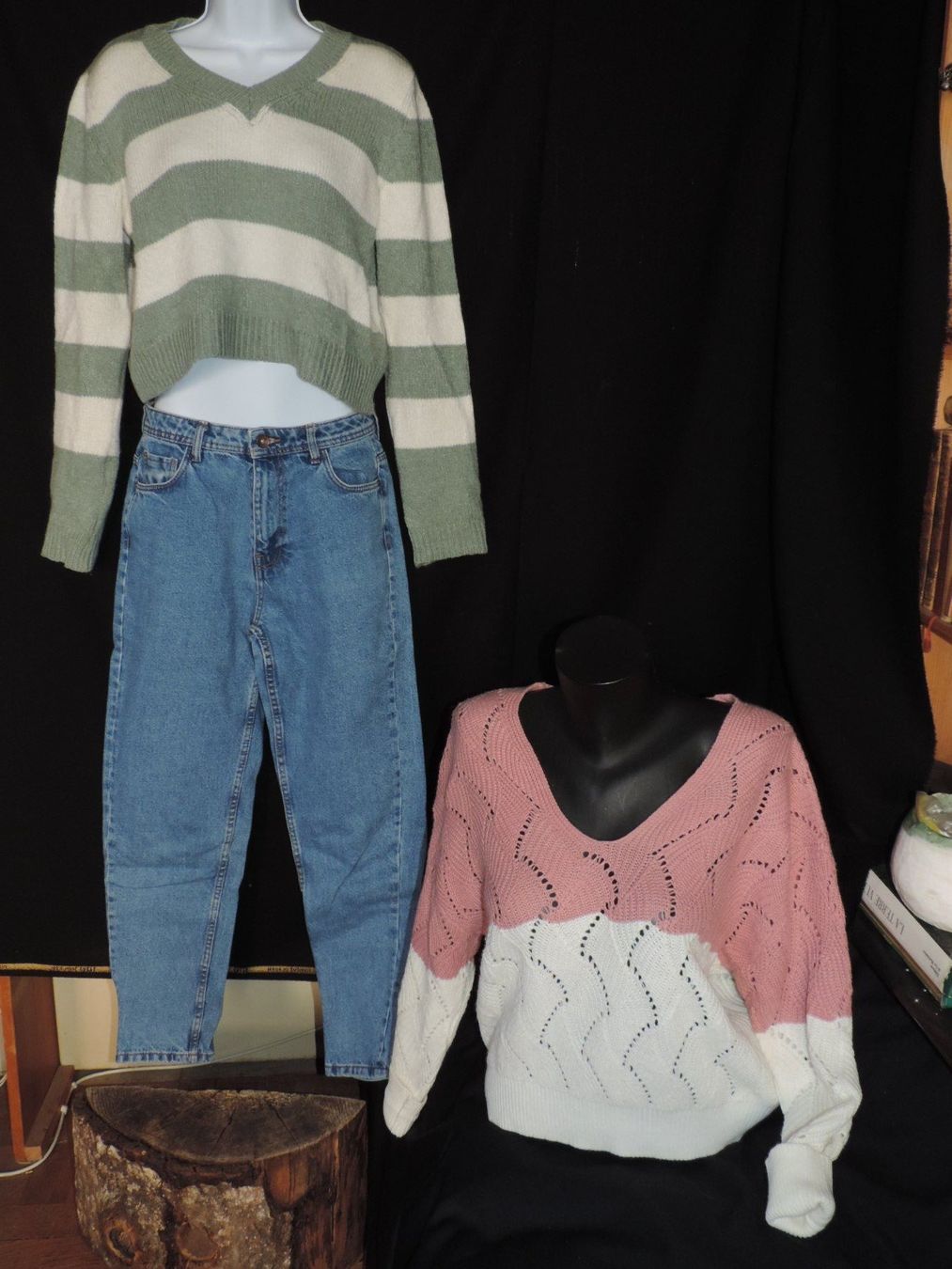 Jeans: jeans et 2 pulls – Gebraucht aus Genève von Axelle333