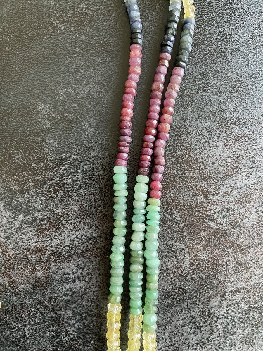 Catenine: Collier de pierres précieux multicolores – Usato da Fribourg venduto da sehrazad1212 1