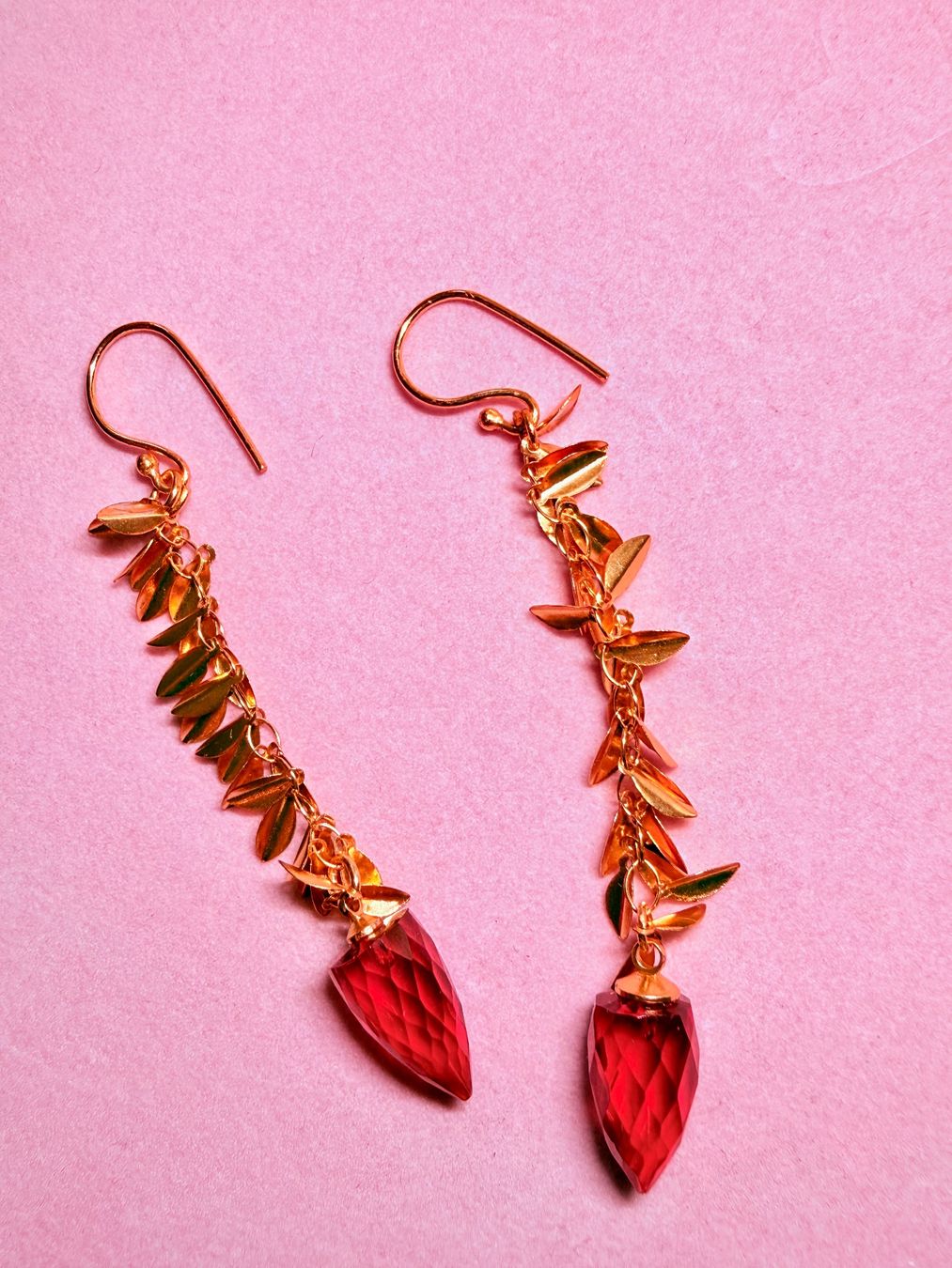Orecchini pendenti & Orecchini a lobo: Boucles d’oreilles Opéra – Nuovo e nell'imballaggio originale da St-Maurice venduto da Sandrinette123 1