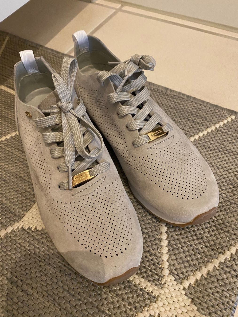 Mexx Damenschuhe: Sneaker Mexx – Gebraucht aus Hombrechtikon von sch_8qrm 3