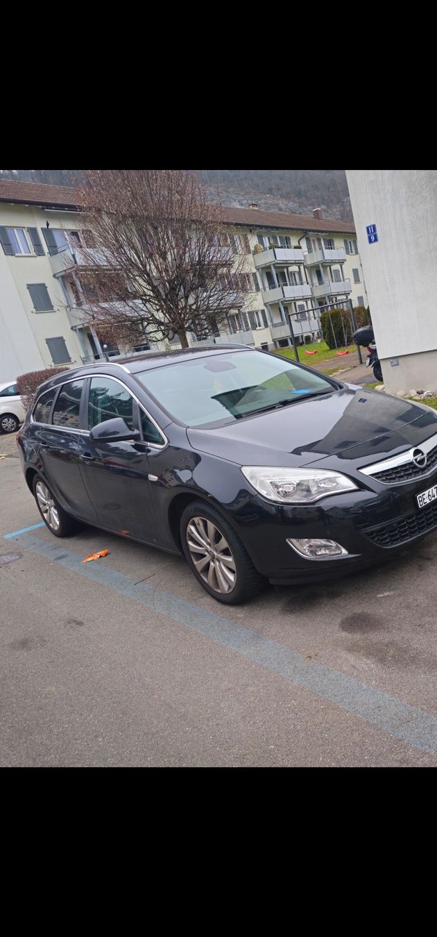 Opel Autos: Opel Astra Automatique année 2011 – Gebraucht aus Biel/Bienne von Oli_2504