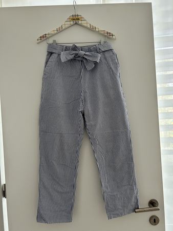 Blau weiss gestreifte Sommerhose Stoffhose Zara Grösse XS 