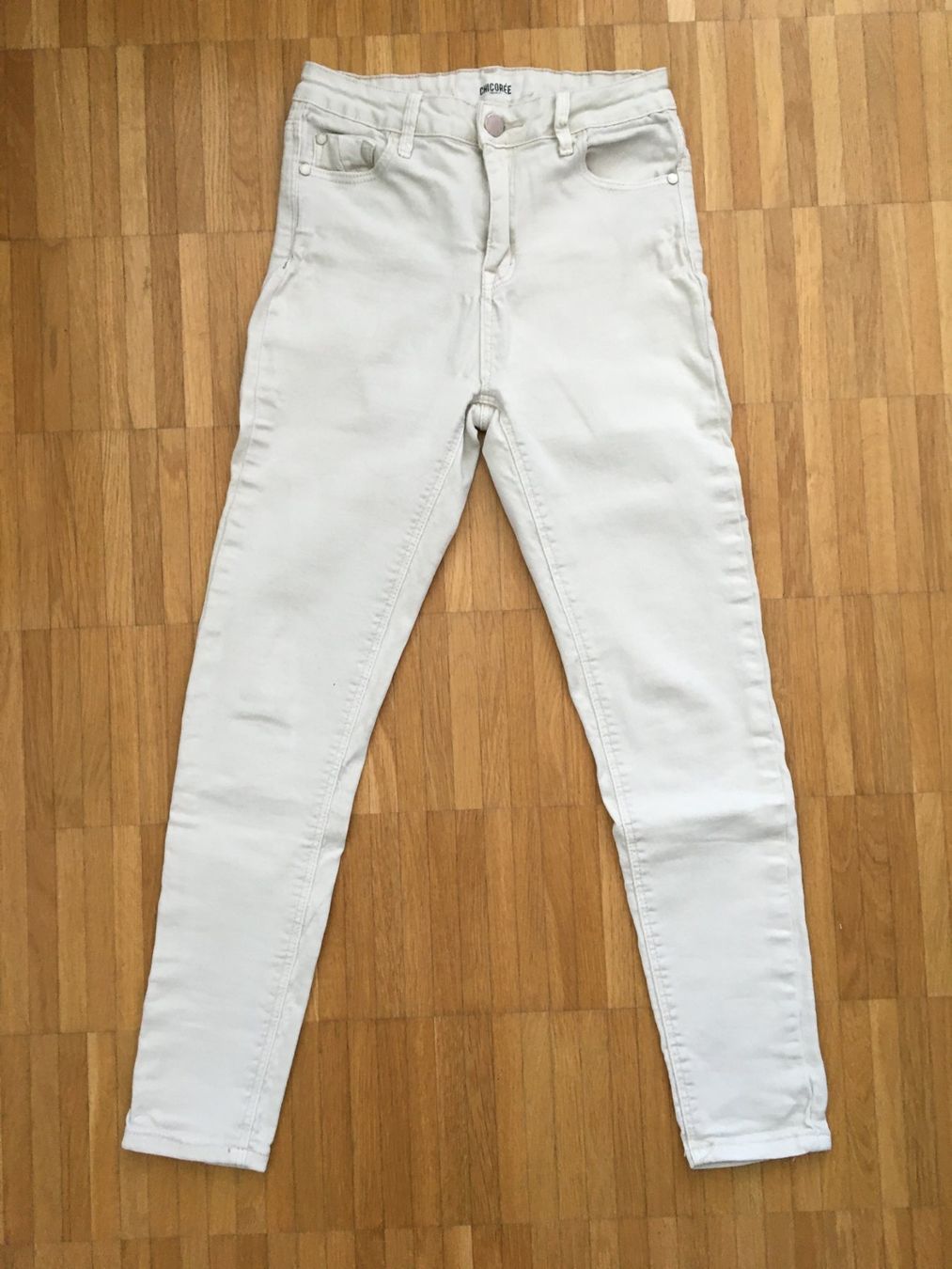 Jeans: OFFWHITE JEANS MIT STRETCHANTEIL, Gr. XS / 34 – Usato da Basel venduto da Nofretete39 1