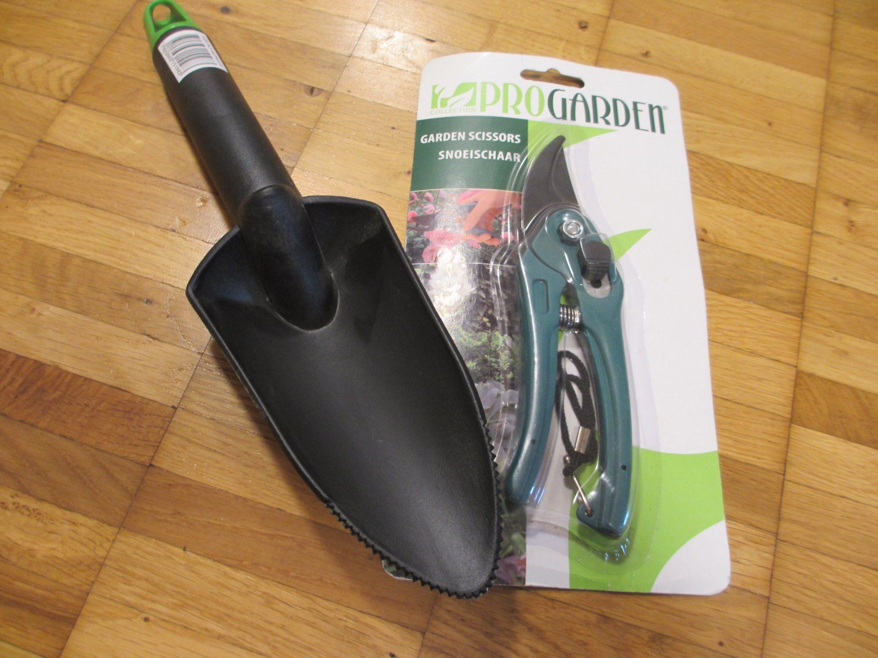 Tutti gli attrezzi: Garten Set – Nuovo e nell'imballaggio originale da Herisau venduto da fan_h9qj 1