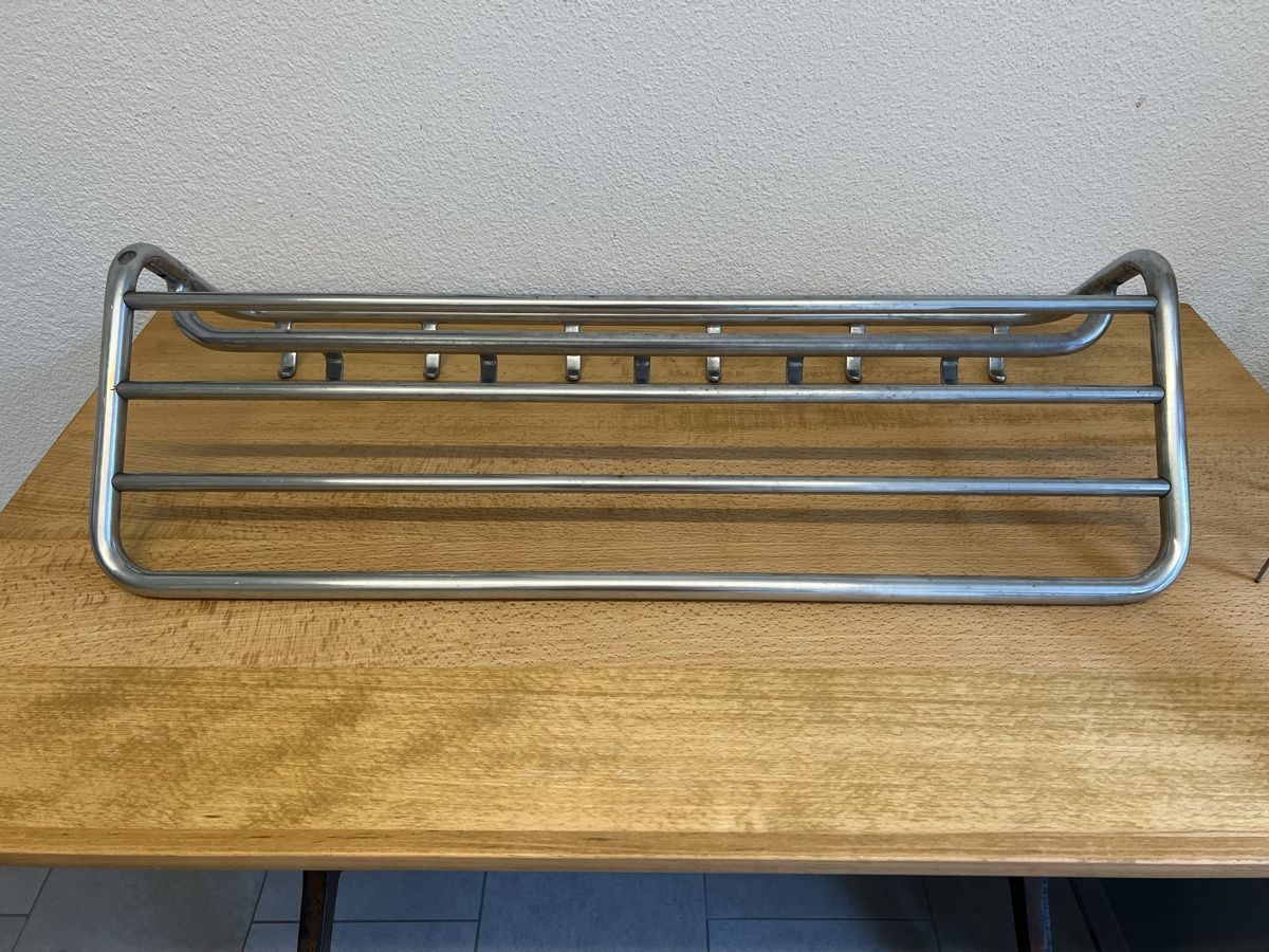 Garderobe: Bauhaus Garderobe – Gebraucht aus Zürich von Leuzzeli 1