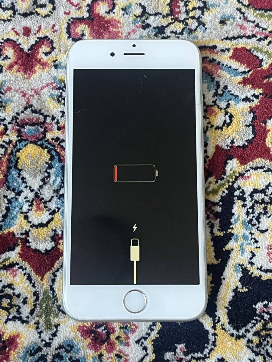 Apple Telefoni cellulari / Smartphones: iPhone 6s mit 64 GB – Difettoso da Obfelden venduto da Latif_Safi