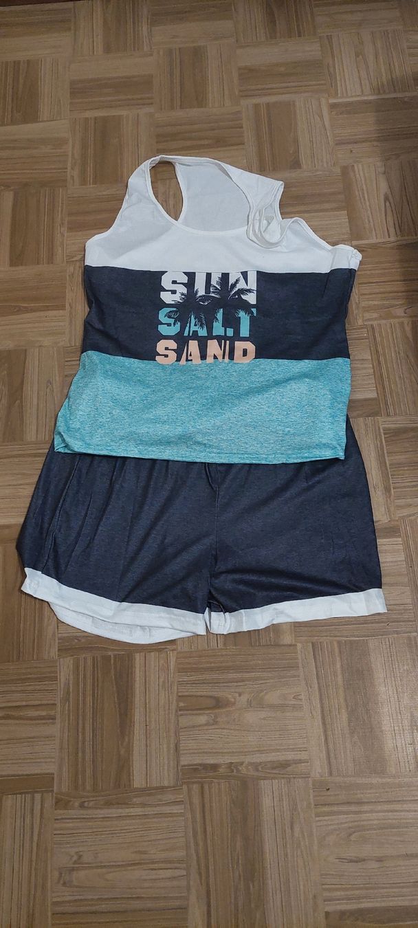 Top: Tanktop und Shorts set – Nuovo e nell'imballaggio originale da Unterbäch VS venduto da Nifadi