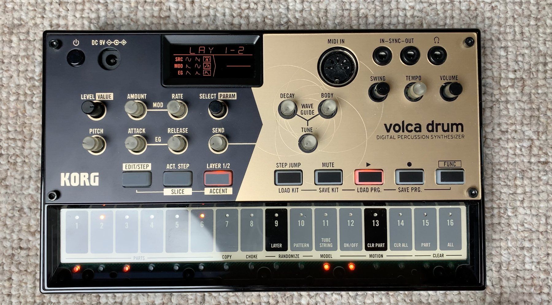 Korg Musikinstrumente: Korg Volca Drum, Digitaler Percussion-Synthesizer + Adapter – Gebraucht aus Zürich von lor_s6l8